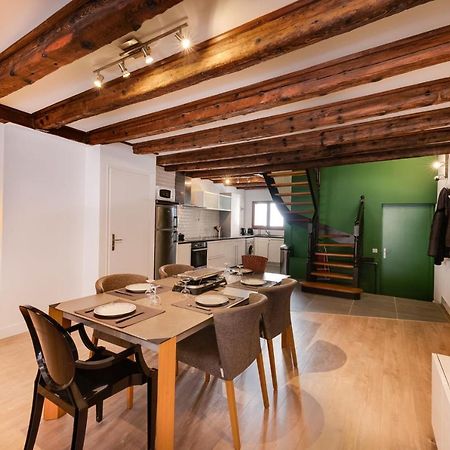 Le Balcon Du Chateau - Aprtement 75 Square Meter In The Annecy Center Bagian luar foto